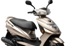 雅马哈C215V（高品质声音与出色设计，让你爱不释手）