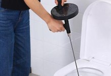 马桶疏通的解决方案（快速解决堵塞的马桶问题）